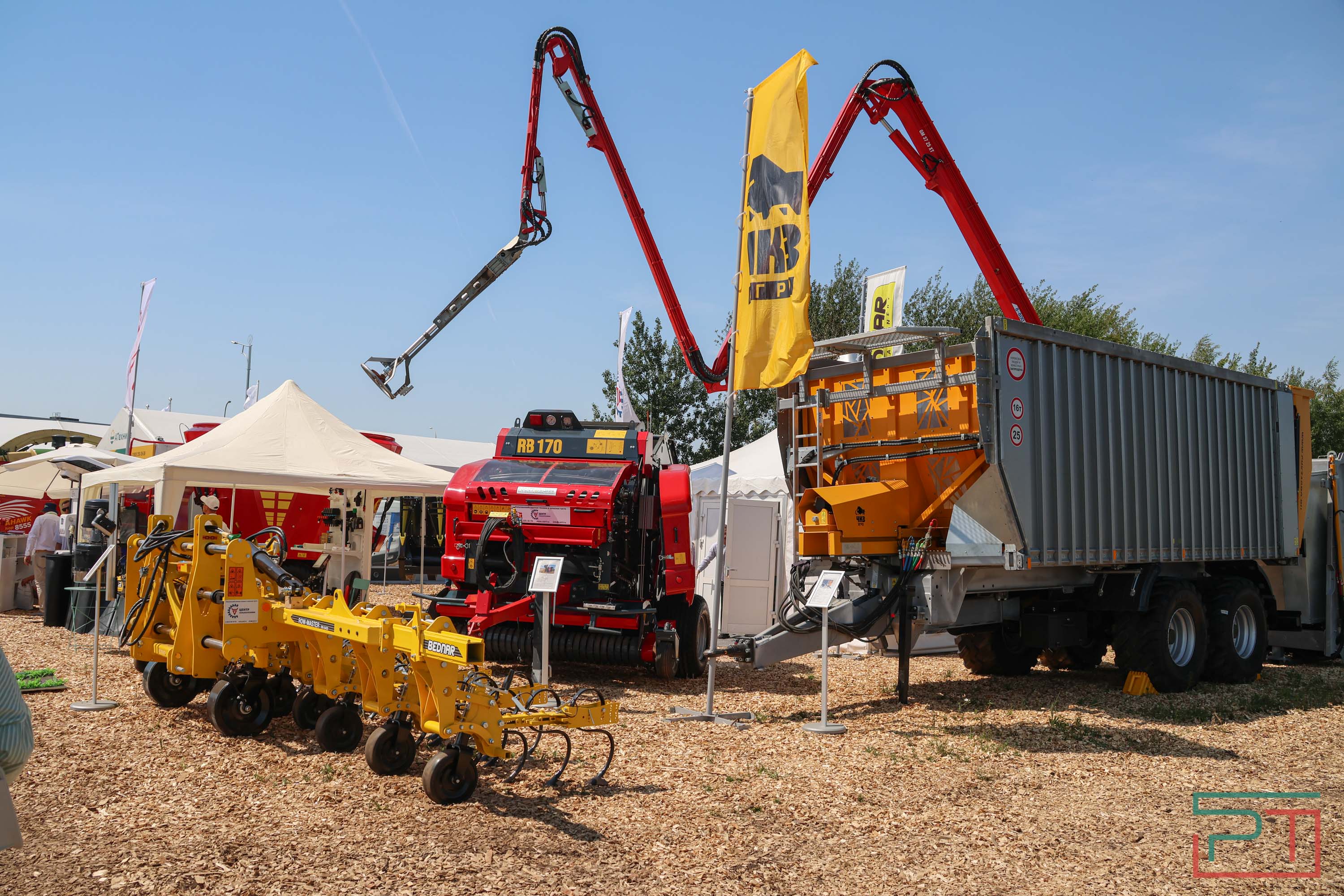 «Агроволга-2025» в Казани: и машины подарили, и интернет в селах запустили