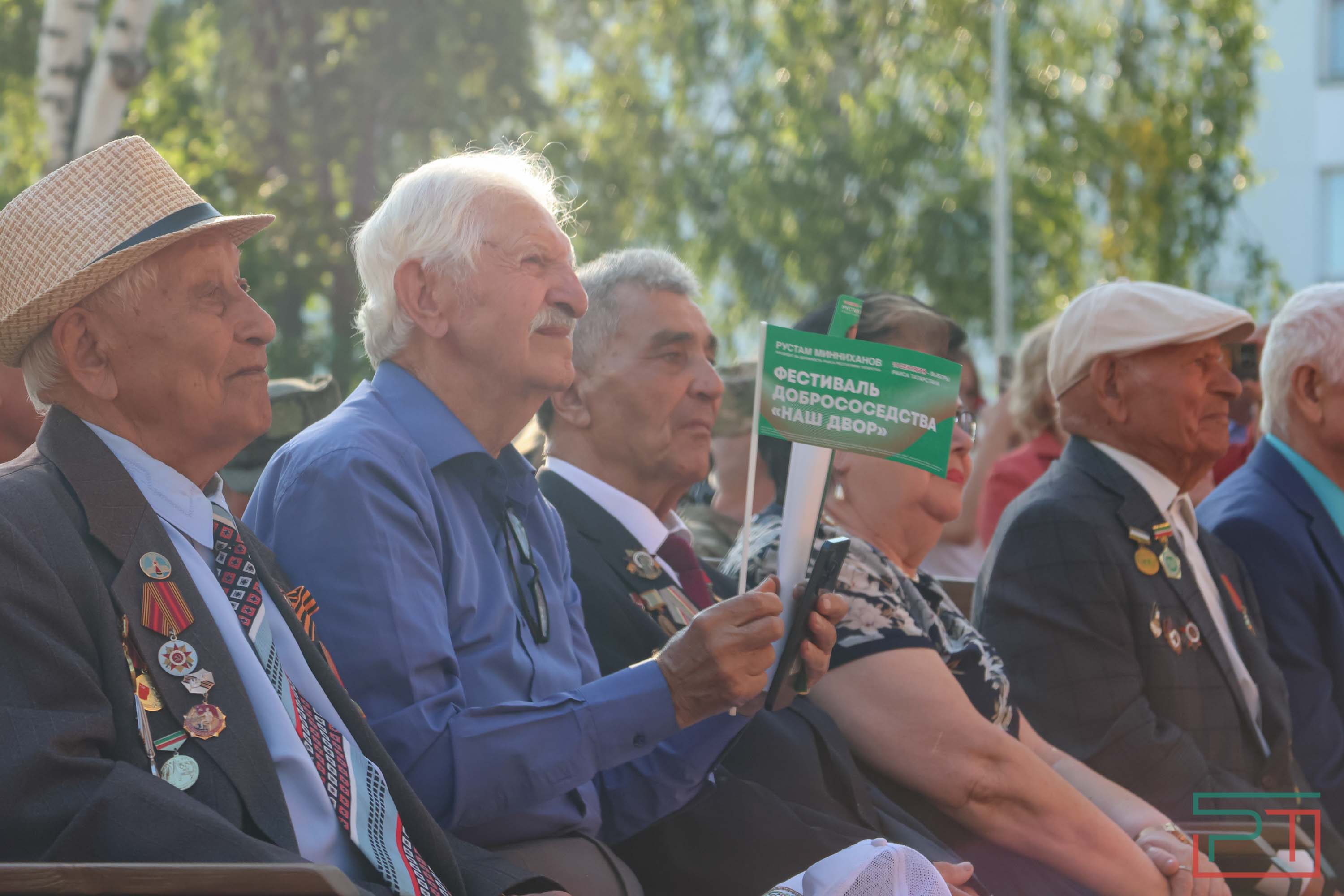 Рустам Минниханов принял участие в празднике двора в Набережных Челнах