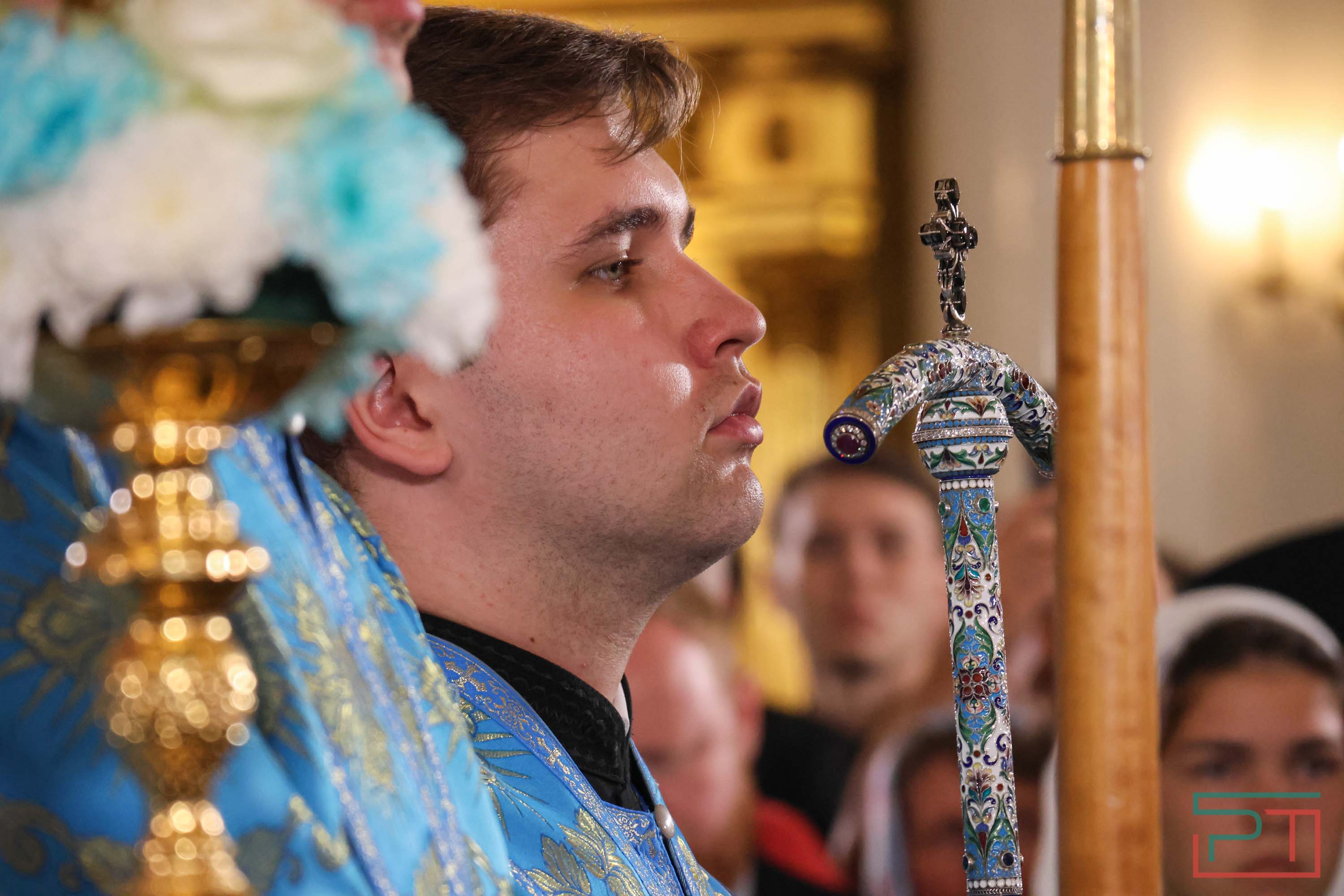 Патриарх Кирилл возглавил службу в Казанском соборе