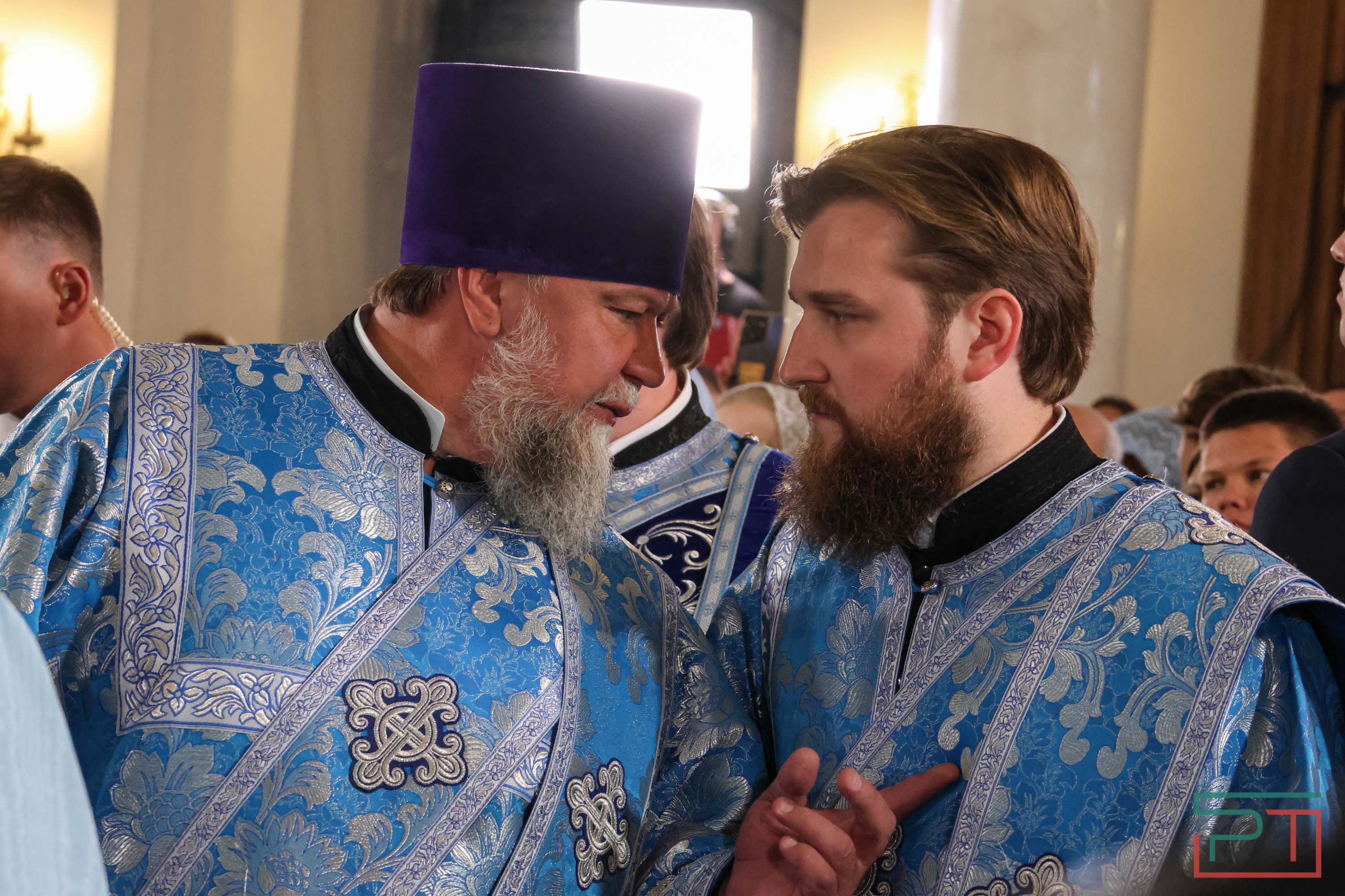 Патриарх Кирилл возглавил службу в Казанском соборе