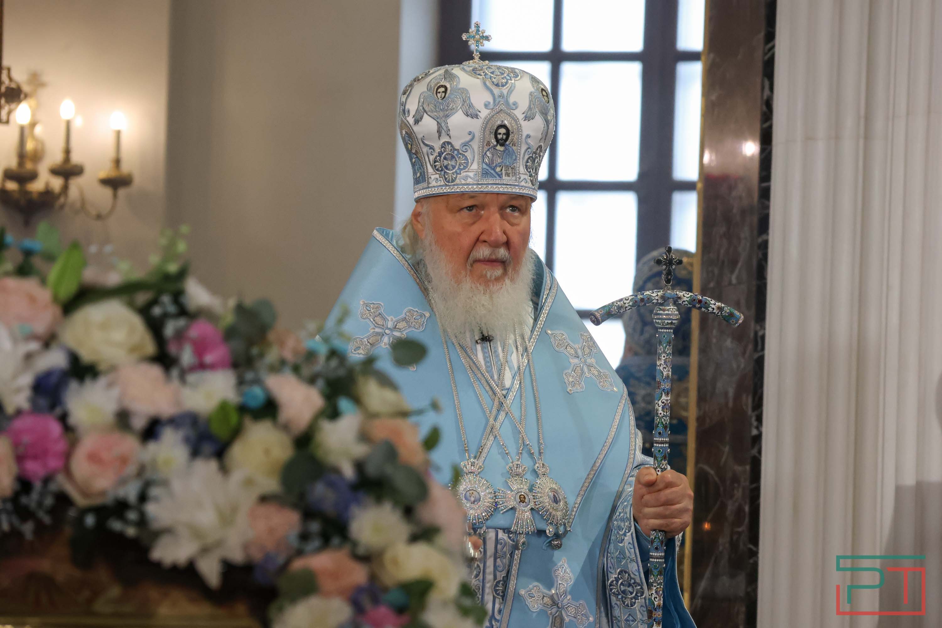 Патриарх Кирилл возглавил службу в Казанском соборе