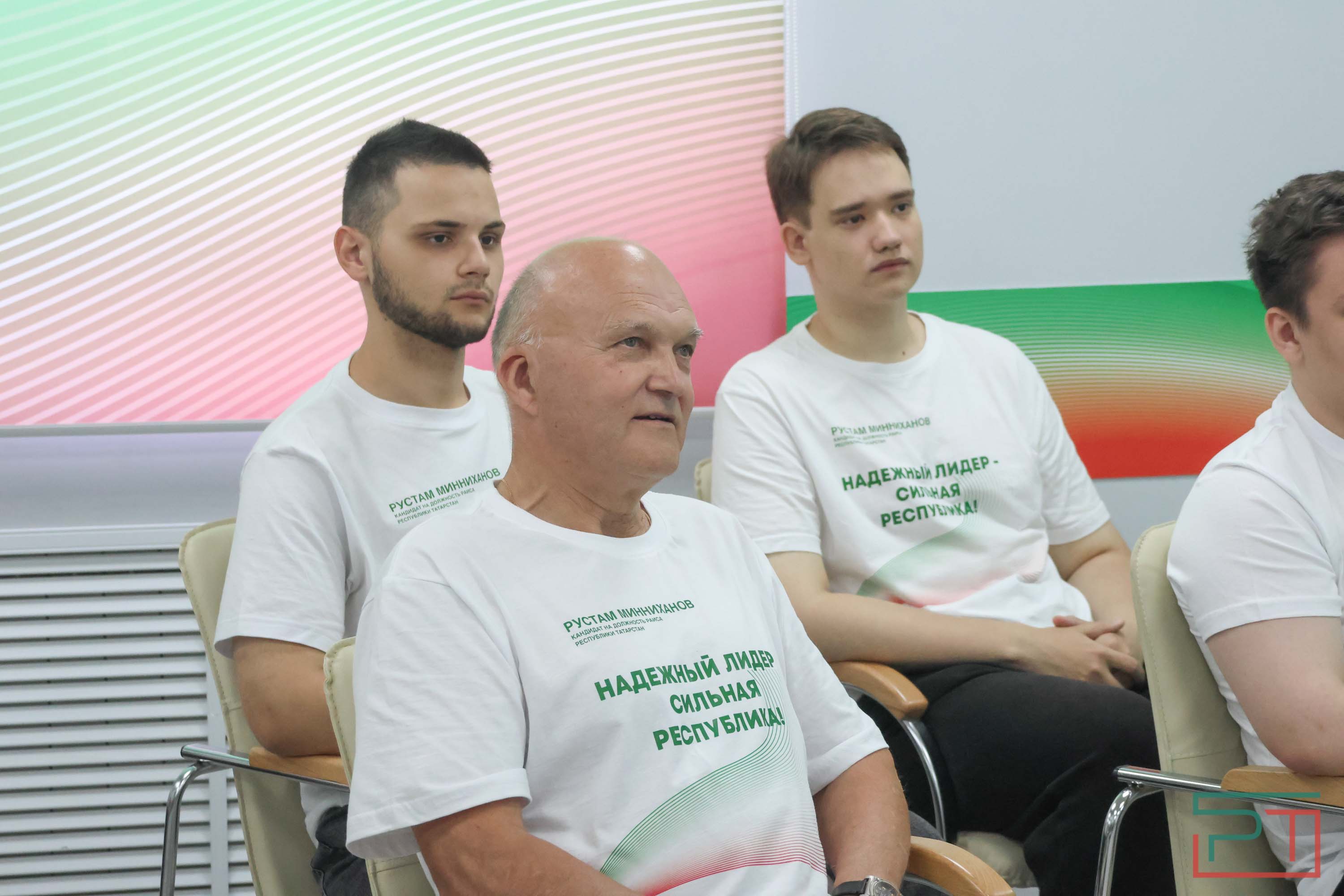 В Казани открылся Штаб общественной поддержки Рустама Минниханова