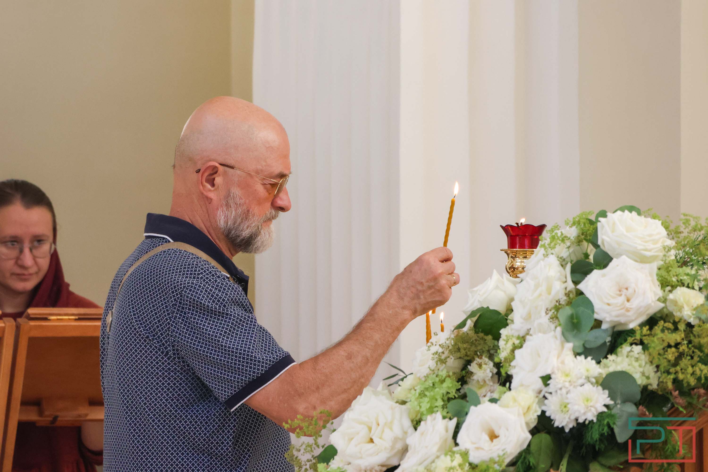 Первое богослужение в храме-памятнике