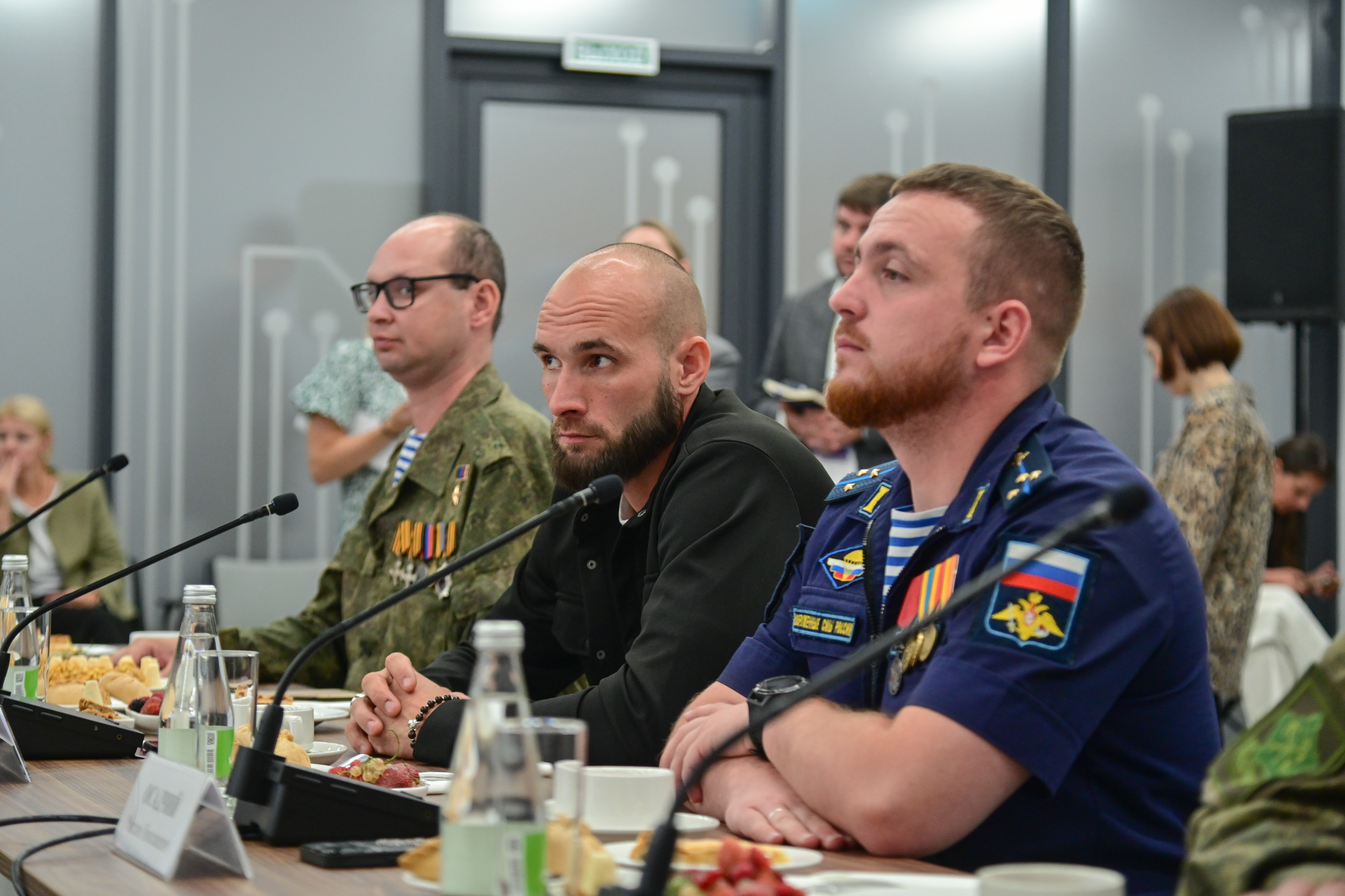 «Спасибо вам за силу духа»: Минниханов и Цивилева поговорили с ветеранами СВО