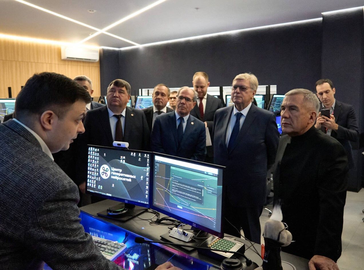 Минниханов посетил МГИМО и обсудил с ректором Торкуновым вопросы взаимодействия