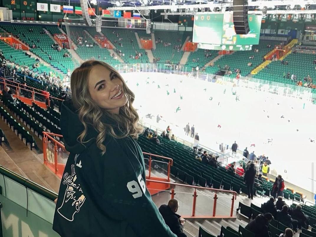 И просто красавицы: чем занимаются жены хоккеистов «Ак Барса»