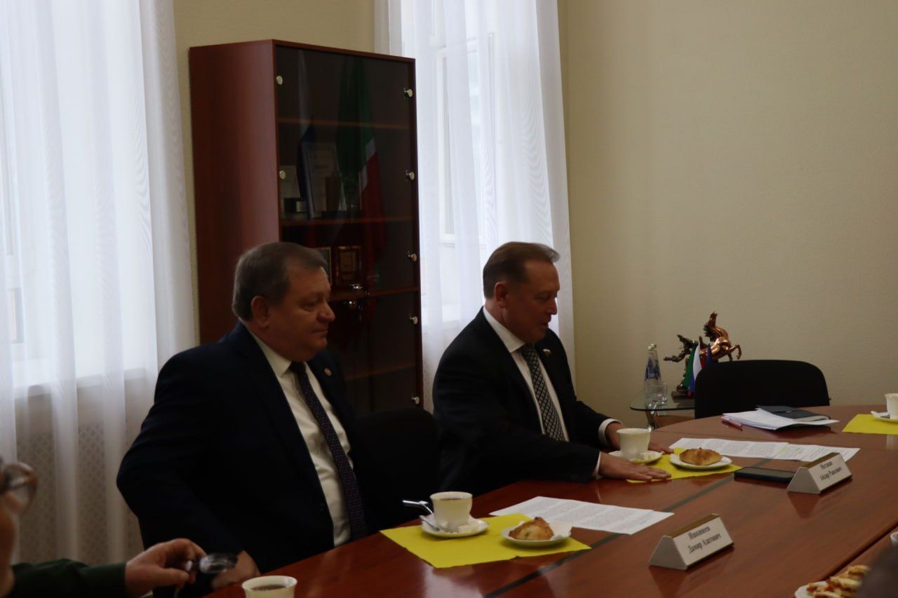 Депутат Госдумы Метшин провел прием участников СВО в Нурлате