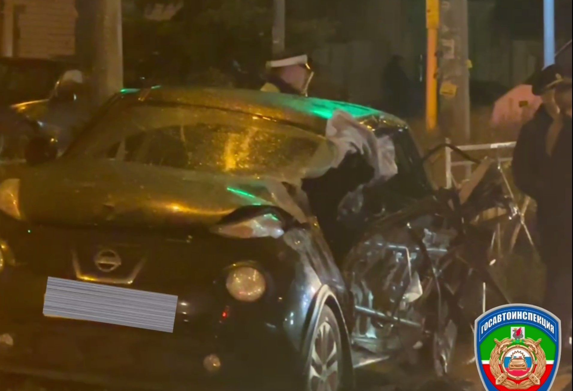 Выехал на «красный»: трактор протаранил Nissan в Казани — девушка-водитель погибла