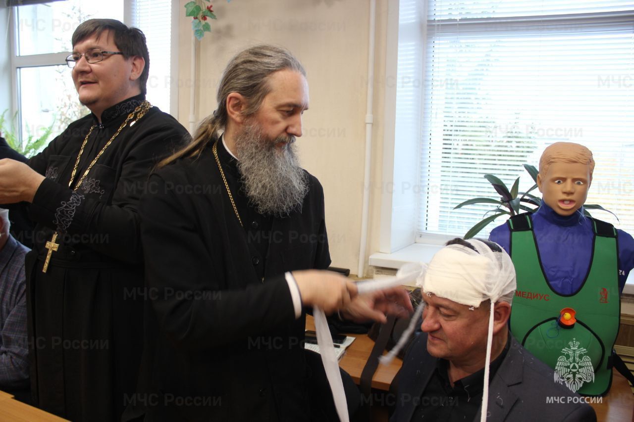 В Казани прошли курсы гражданской обороны для священнослужителей