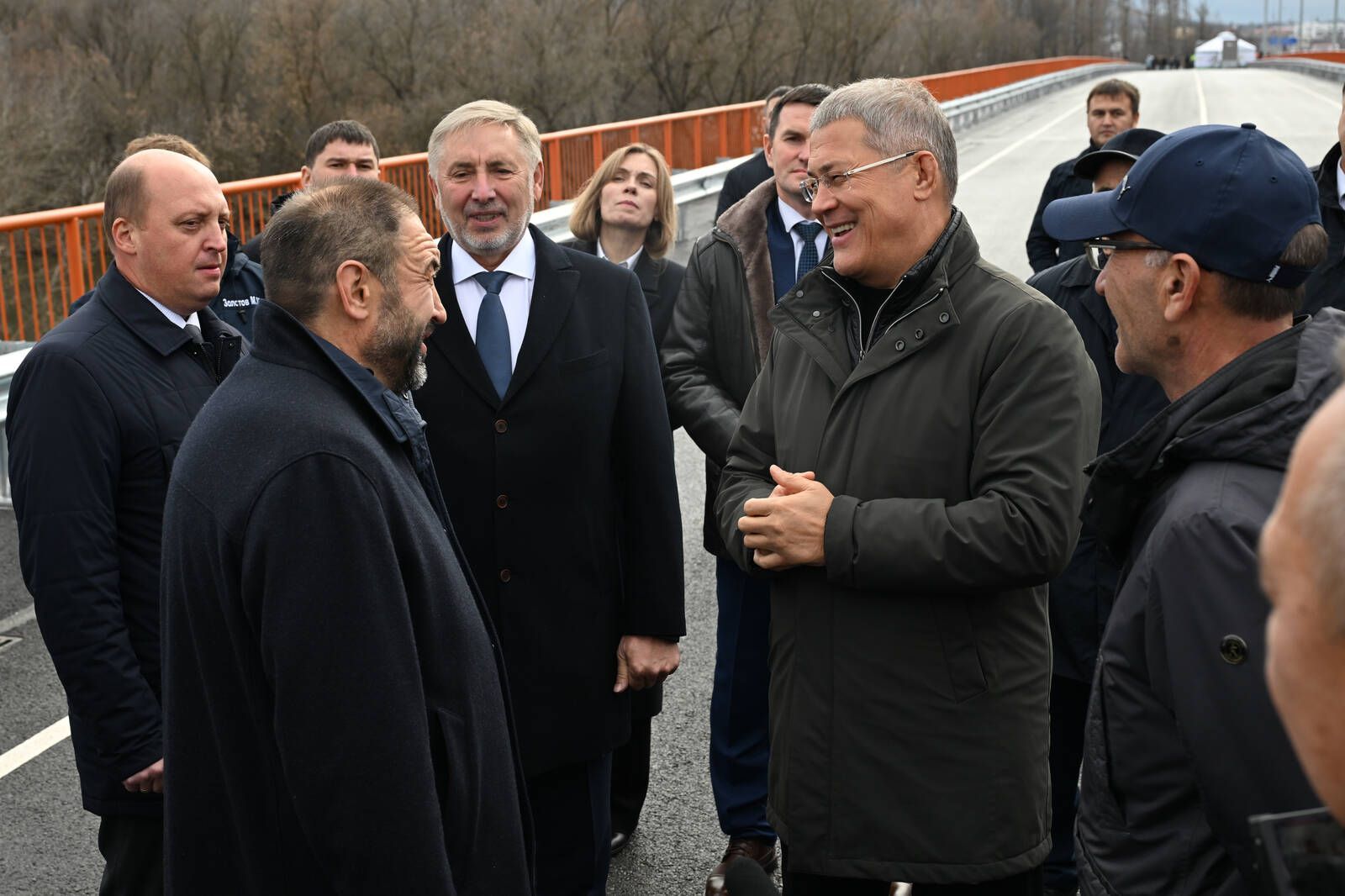 Песошин, Хуснуллин и Хабиров открыли мост через реку Ик