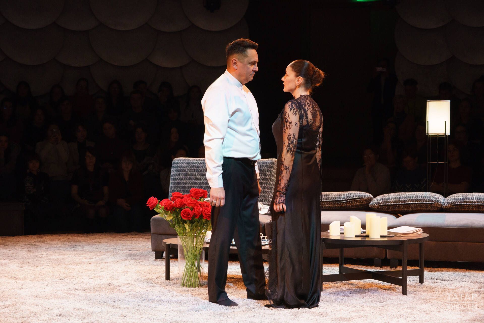 «Танго бескрылой любви»: театр Камала представил спектакль «Любовник» по пьесе Миннуллина