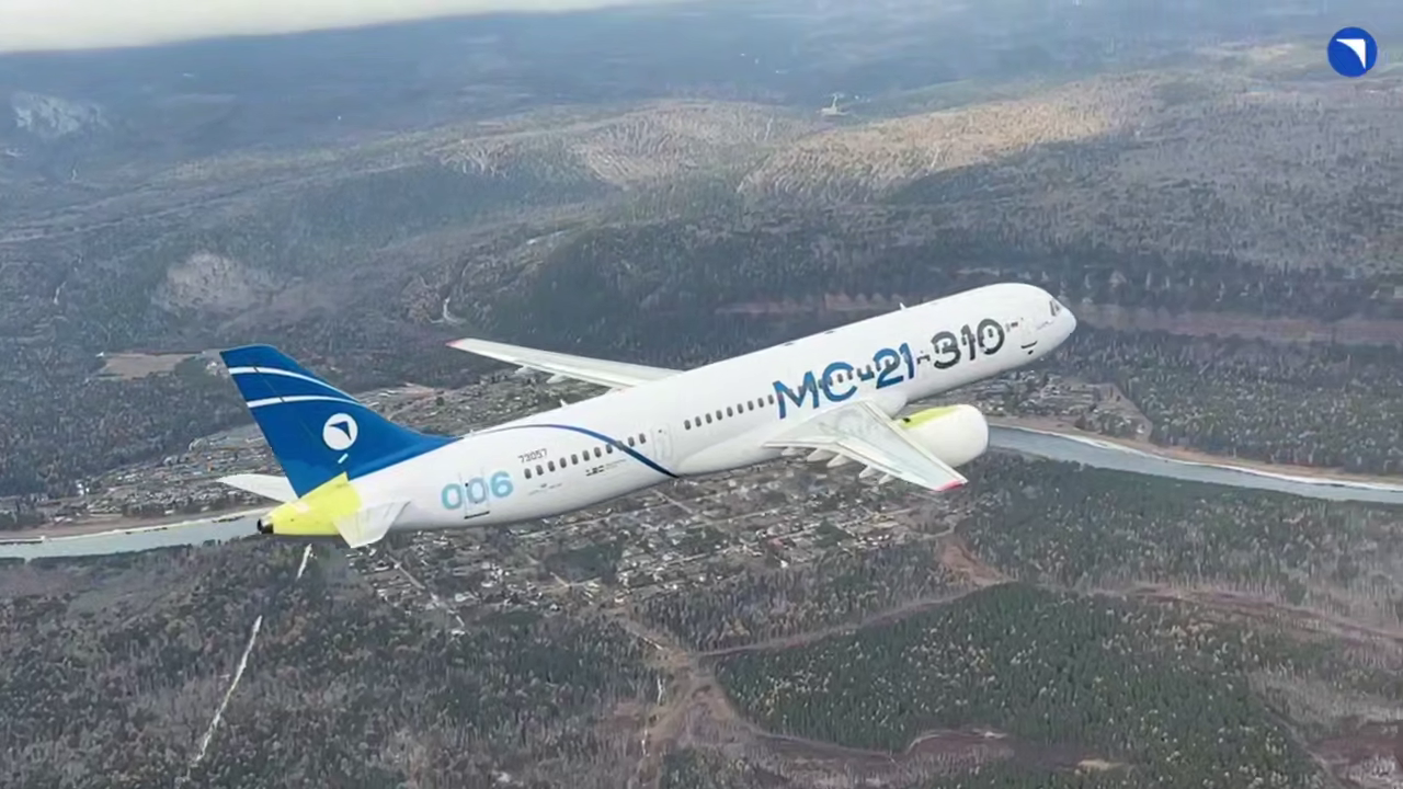 Второй импортозамещенный самолет МС-21 успешно совершил свой первый полет – видео
