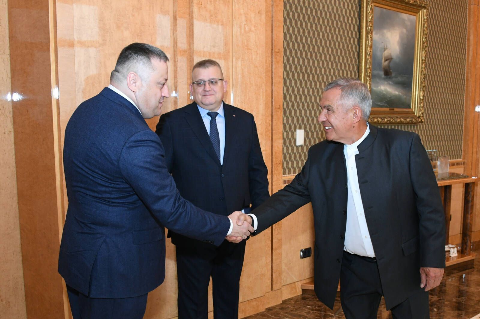 Раис РТ встретился с главой Погрануправления ФСБ по Саратовской и Самарской областям