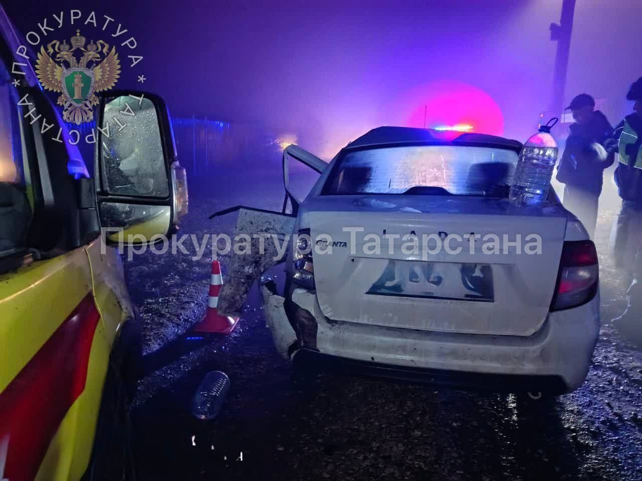 Школьник на «Ладе» врезался в столб в Татарстане — погиб 14-летний пассажир