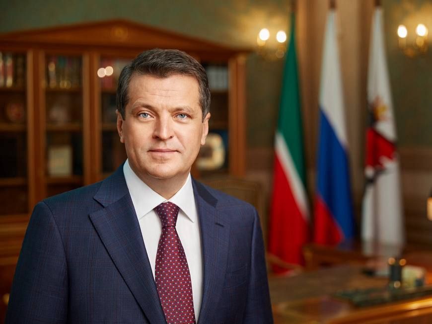 «Одна из значимых профессий в мире»: Ильсур Метшин поздравил с Днем учителя