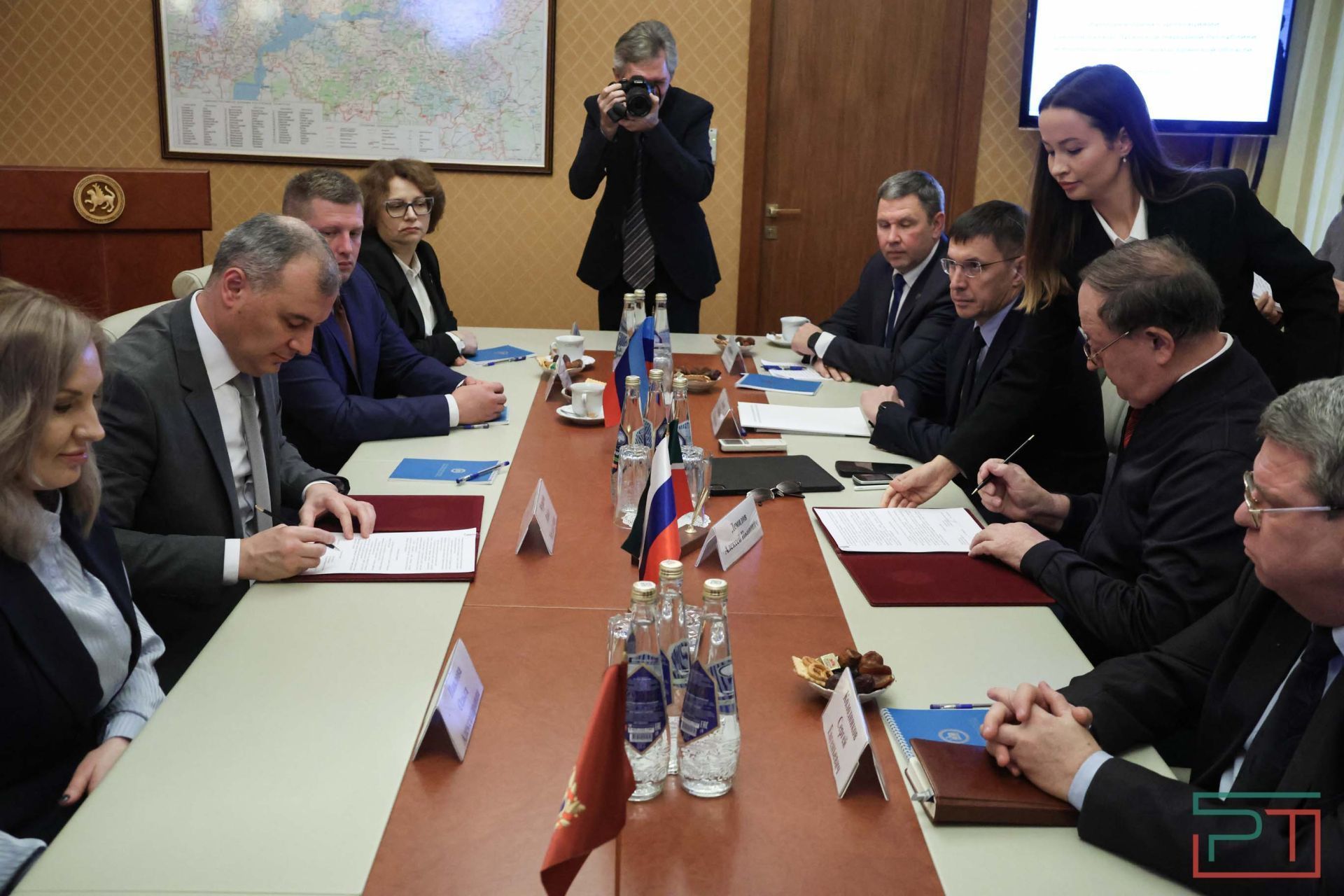 Счетные палаты Татарстана, ЛНР и Брянской области подписали соглашения