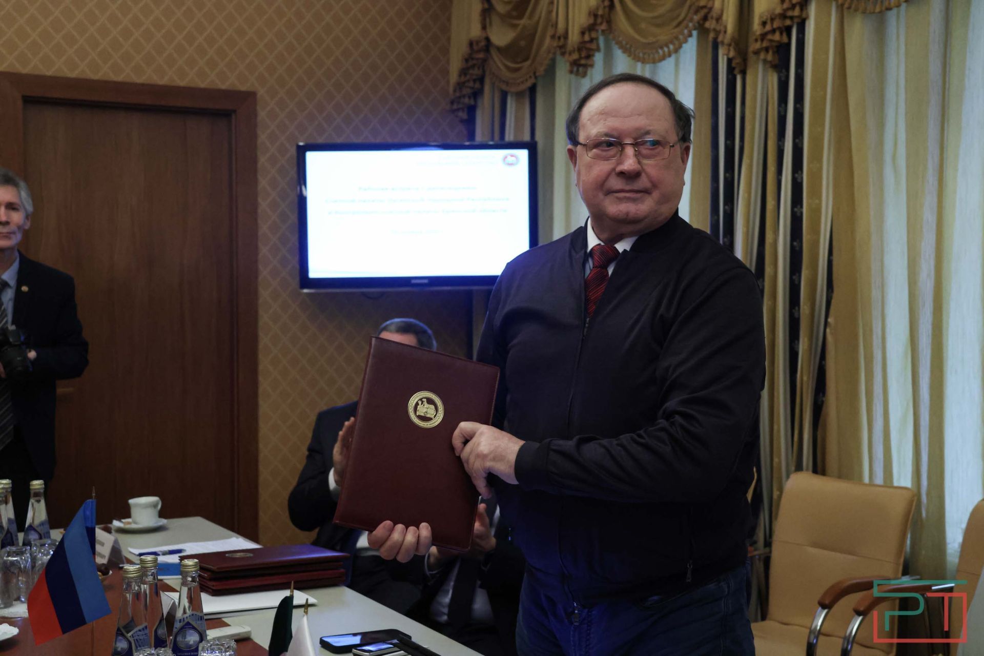 Счетные палаты Татарстана, ЛНР и Брянской области подписали соглашения о сотрудничестве