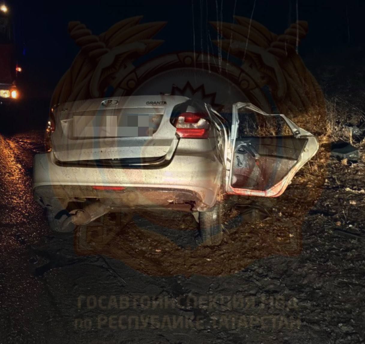 В Бавлинском районе нетрезвый 18-летний водитель «Лады» врезался в дерево, погиб пассажир