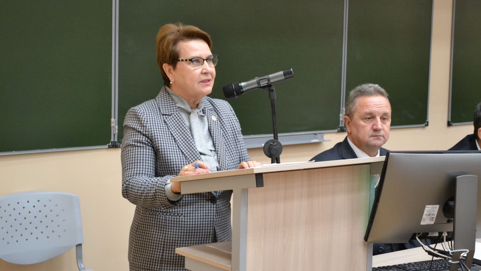 В КГЭУ проводят встречи с иностранными студентами по оказанию правовой помощи