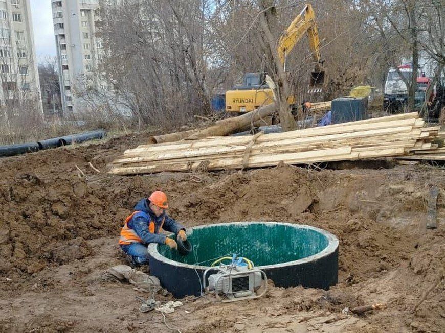 В Казани завершается ремонт аварийного коллектора на ул.Латышских Стрелков
