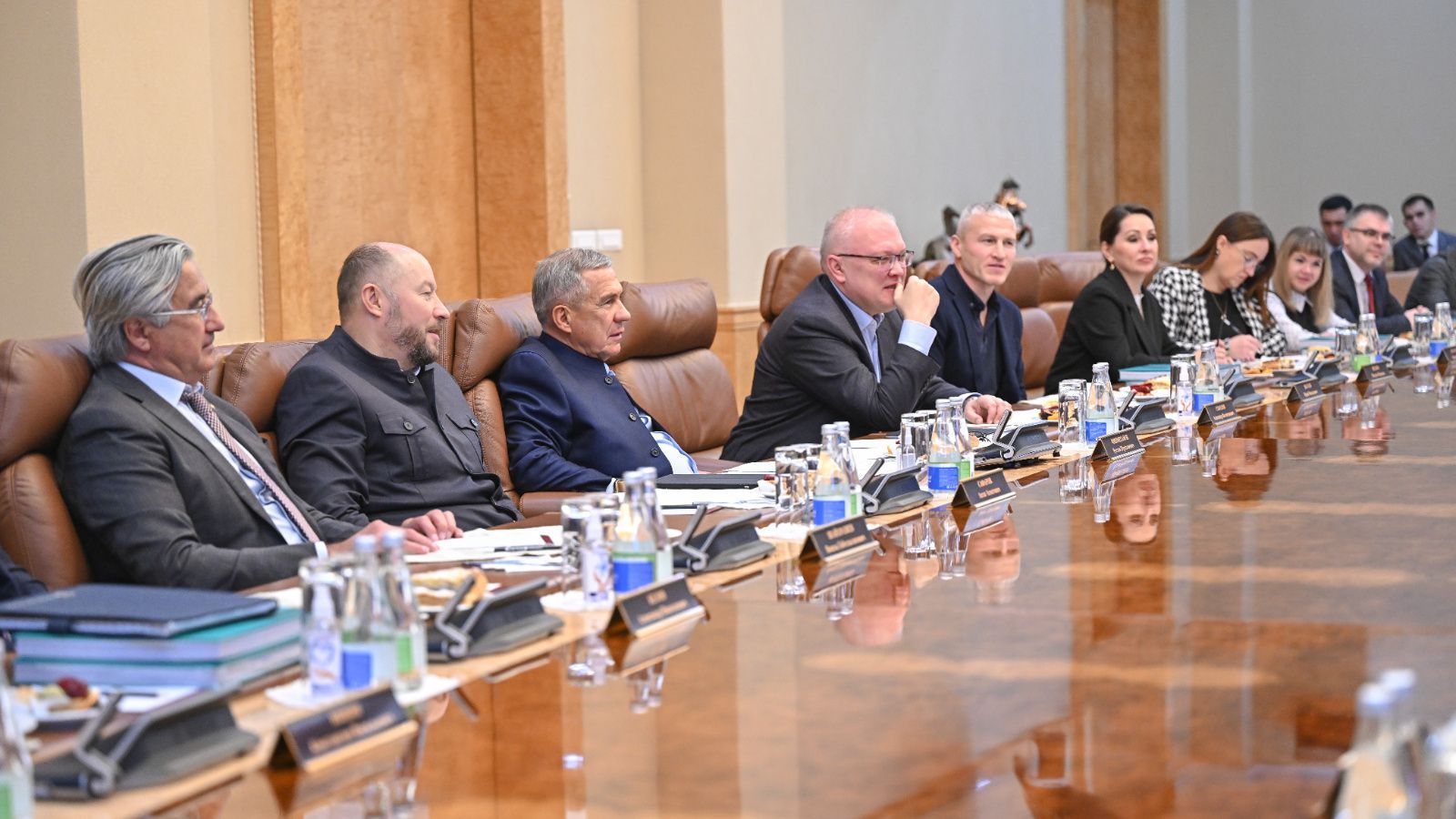 Минниханов встретился с управленческим кадровым резервом Кировской области