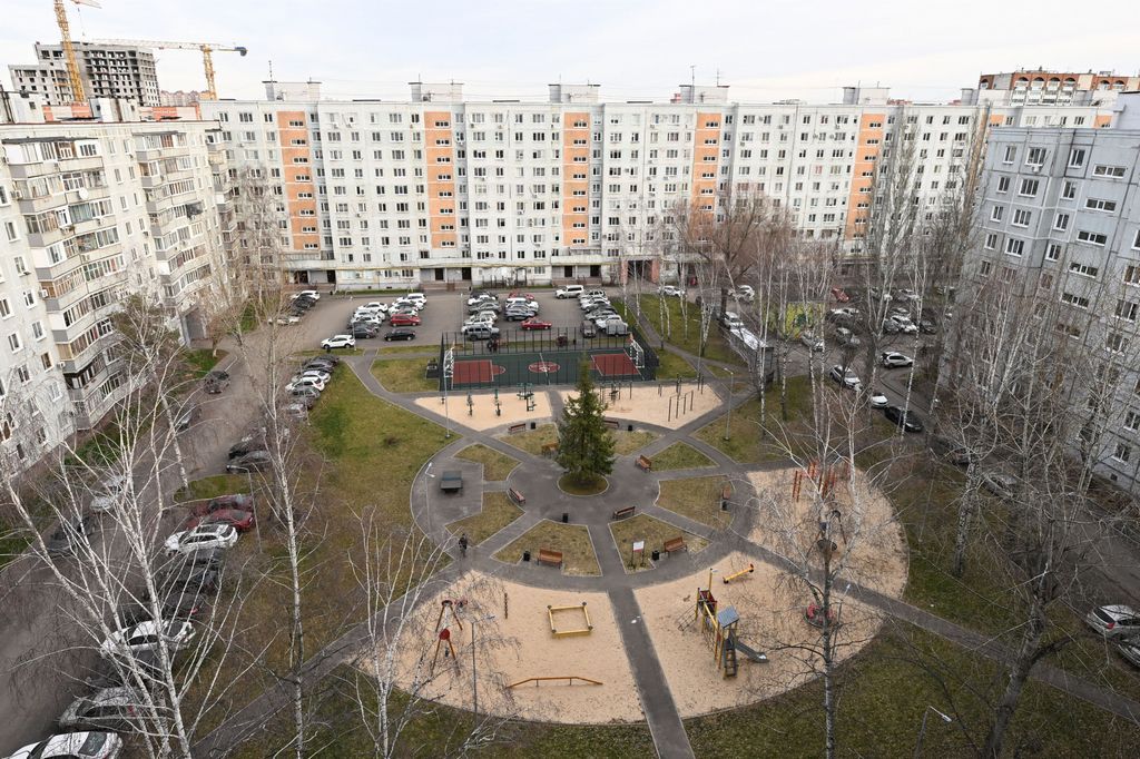 Не только для людей: власти Казани гордятся обустройством первой дворовой собачьей площадки