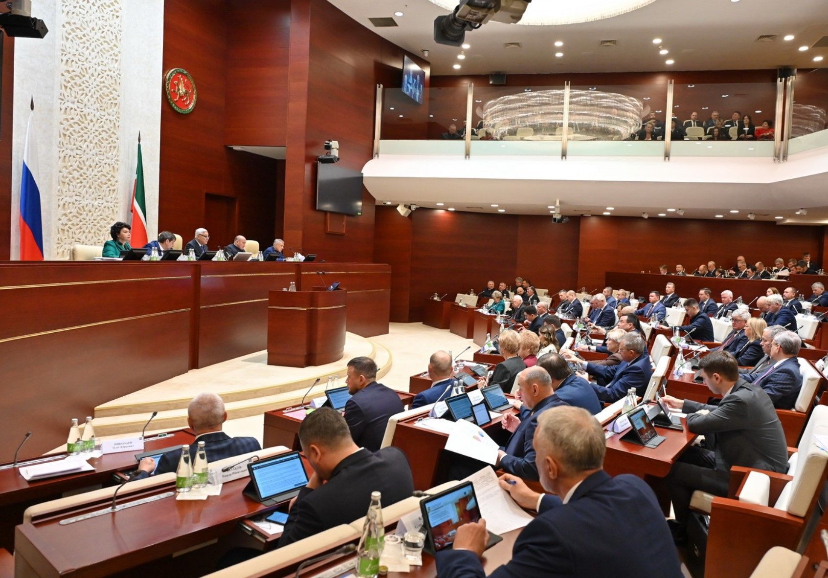 Началось 16-е заседание Государственного Совета Татарстана