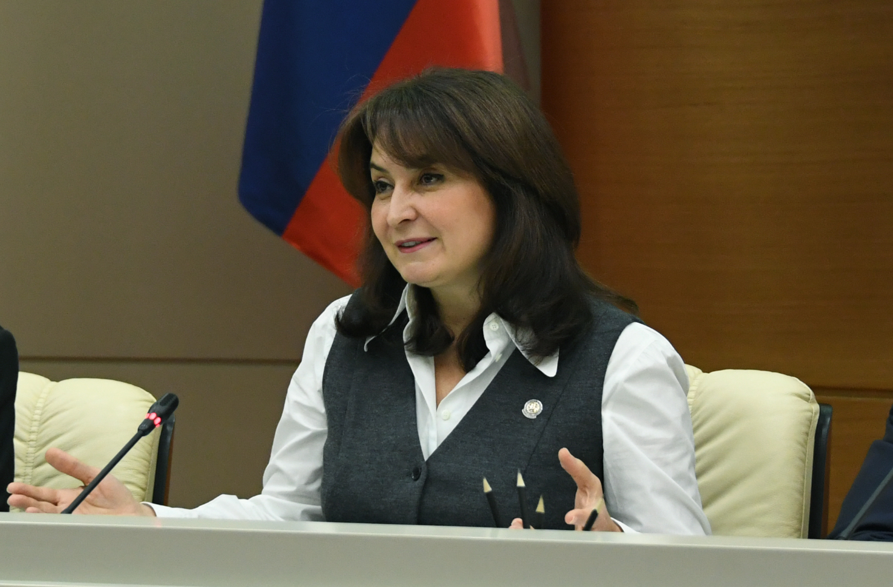 «Ваша поддержка — надежная опора в трудные минуты»: Фазлеева поздравила с Днем матери