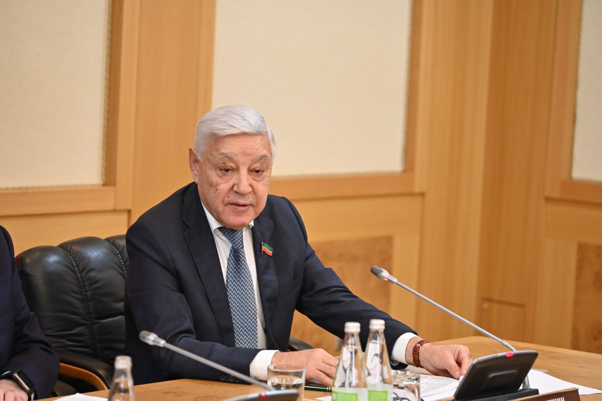 «Символ нашего подлинного единства»: Мухаметшин поздравил с Днем флага республики