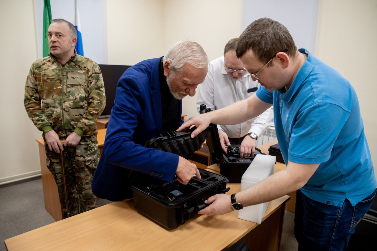 От бензопил до лекарств: из Казани отправили 22 тонны гумпомощи для полка в зоне СВО