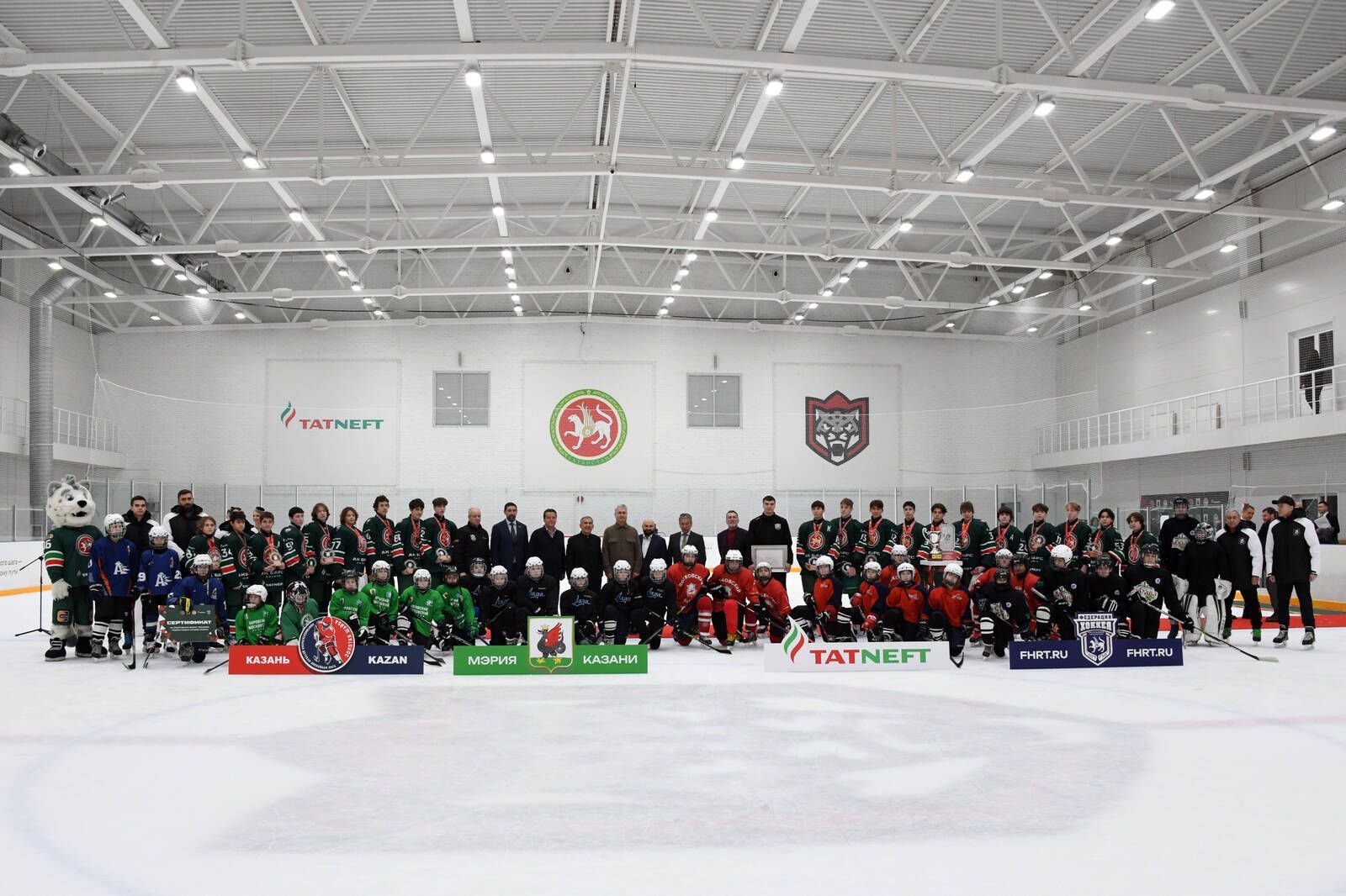 Минниханов поздравил команду «Ак Барс-2011», завоевавшую Кубок Третьяка