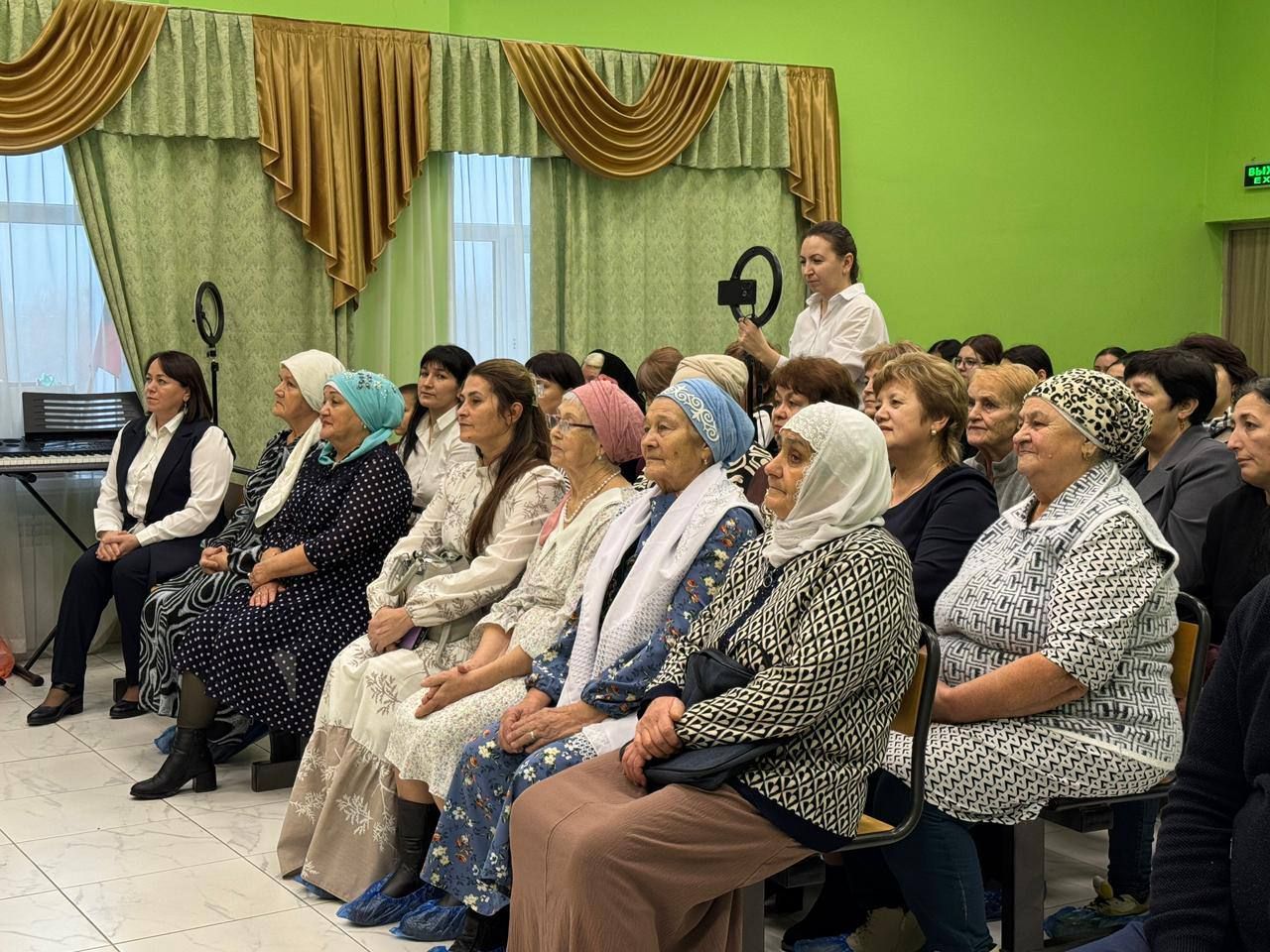 В Высокогорском районе вручили подарки и поздравили матерей участников СВО