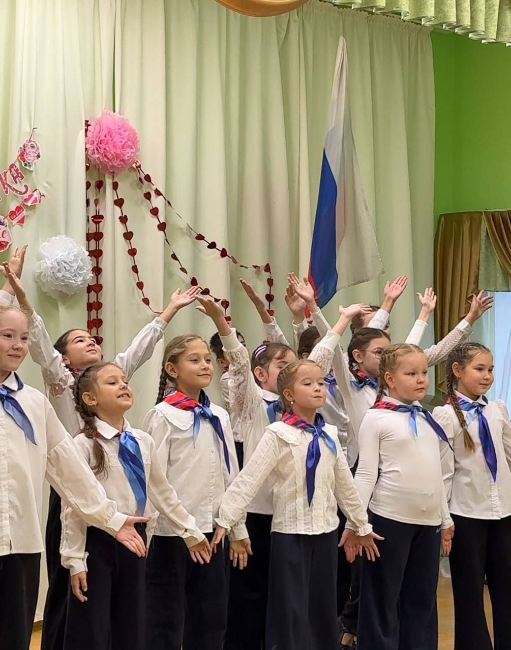 В Высокогорском районе вручили подарки и поздравили матерей участников СВО