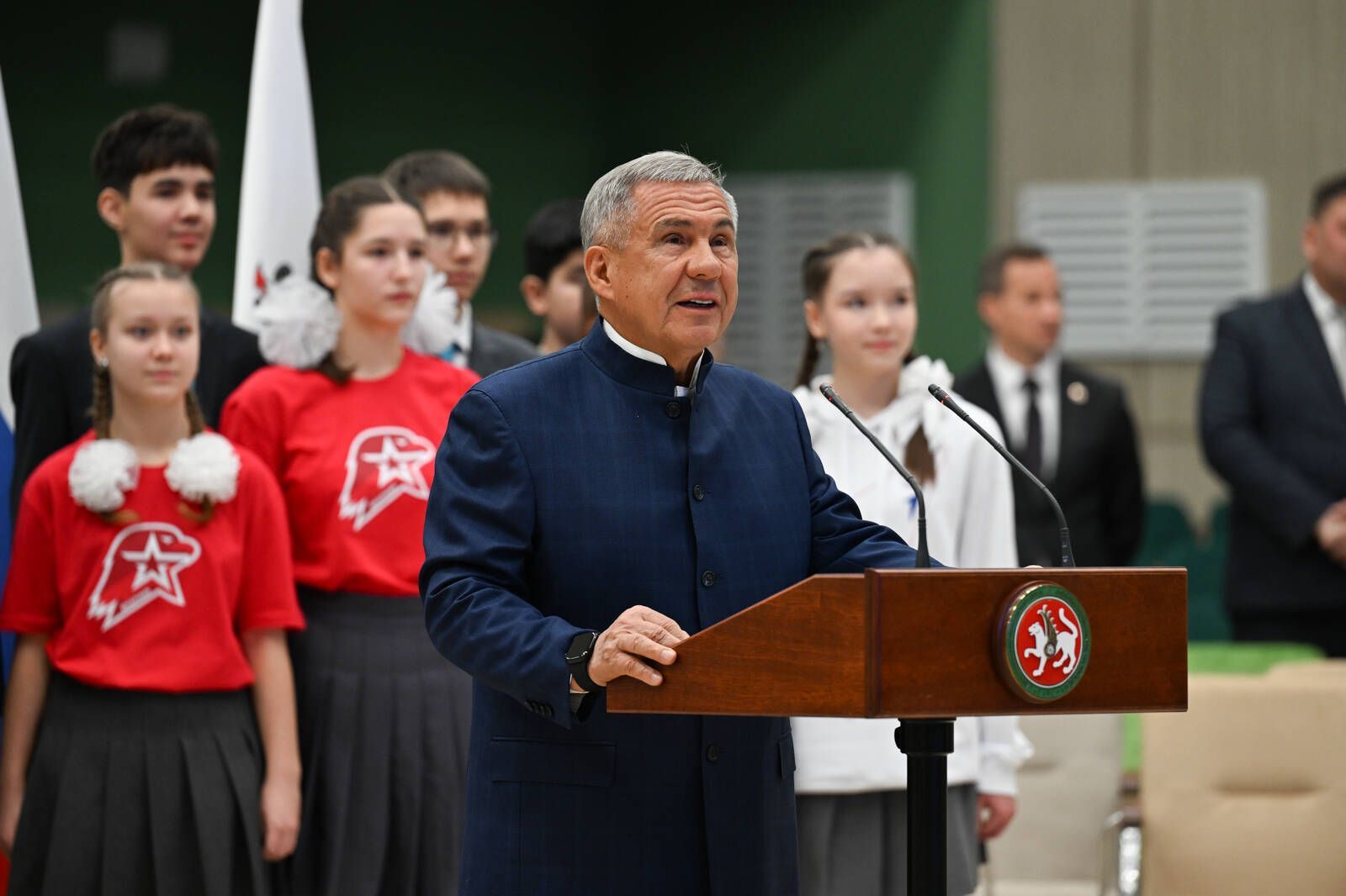 Минниханов открыл лицей и школу в Казани и Набережных Челнах