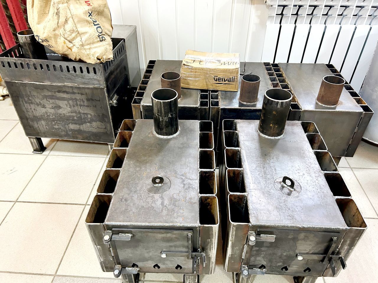 Житель Агрызского района передал шесть печек-буржуек для бойцов СВО