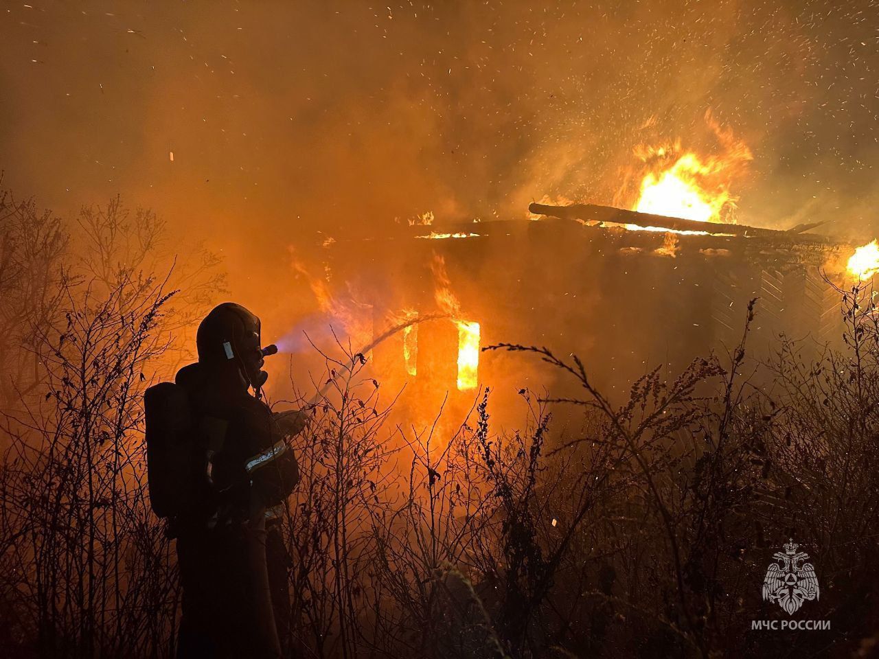 Мужчина погиб в пожаре из-за непотушенной сигареты в Арском районе