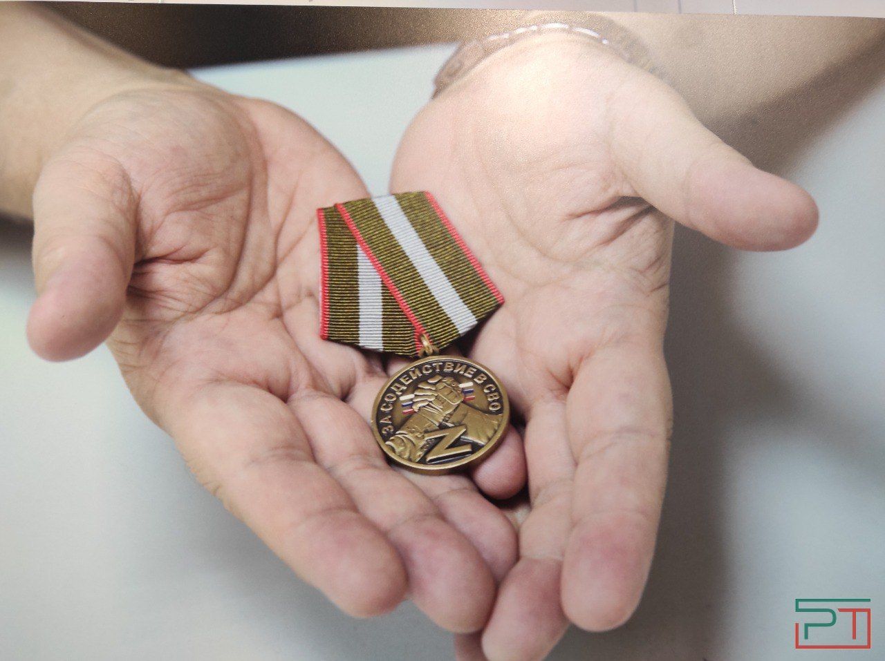 Волонтеры СВО стали героями фотовыставки, открывшейся в Казани