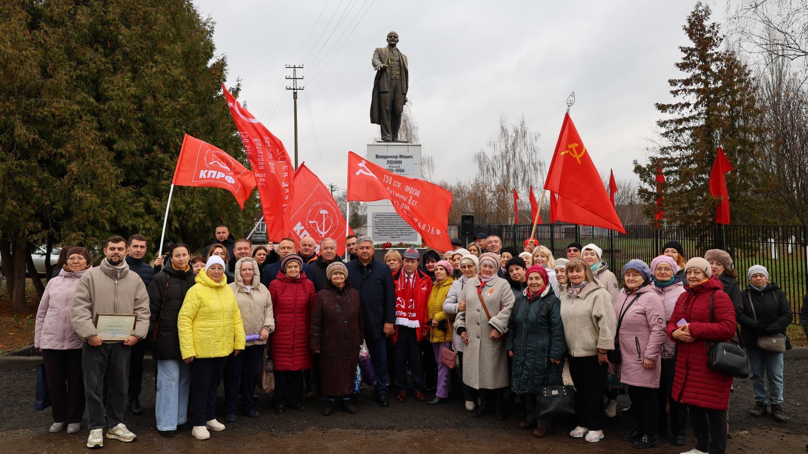 В Зеленодольске и Васильево открыли обновленные памятники Ленину