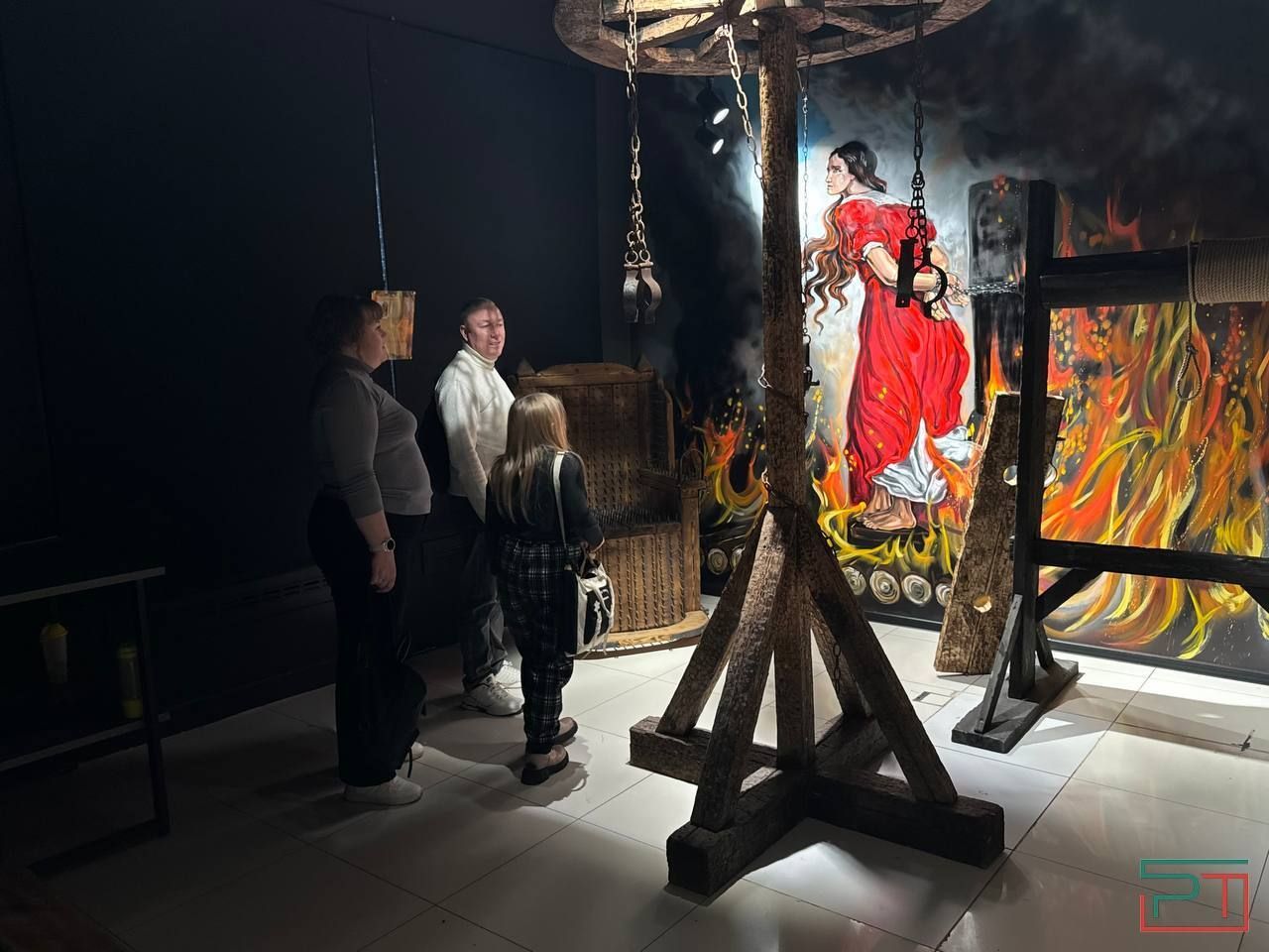 «Мама, за что ее повесили?»: в Казани взялись шокировать туристов казнями и пытками