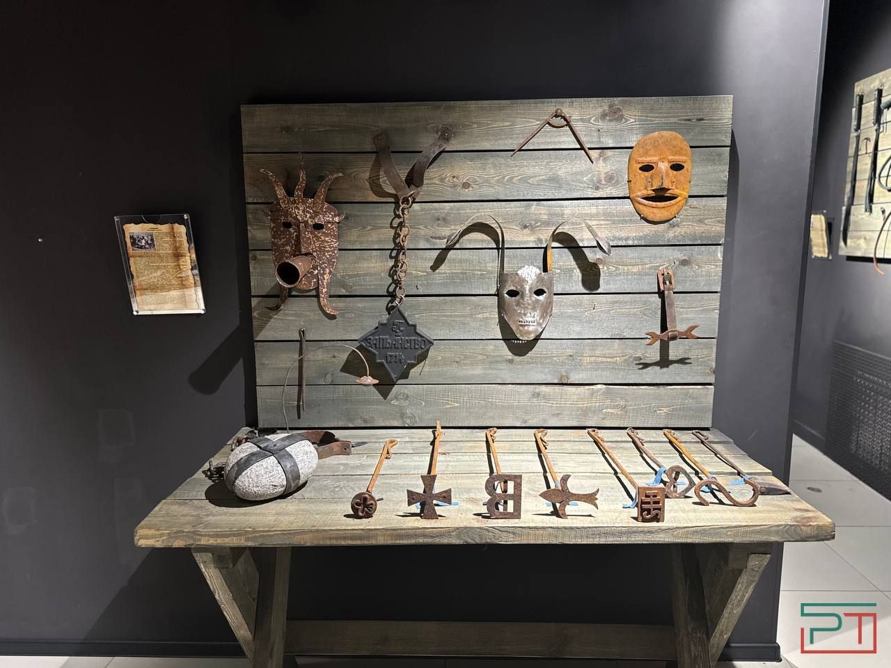 «Мама, за что ее повесили?»: в Казани взялись шокировать туристов казнями и пытками