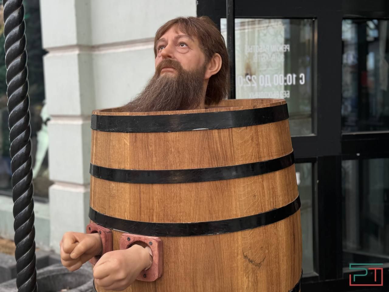 «Мама, за что ее повесили?»: в Казани взялись шокировать туристов казнями и пытками