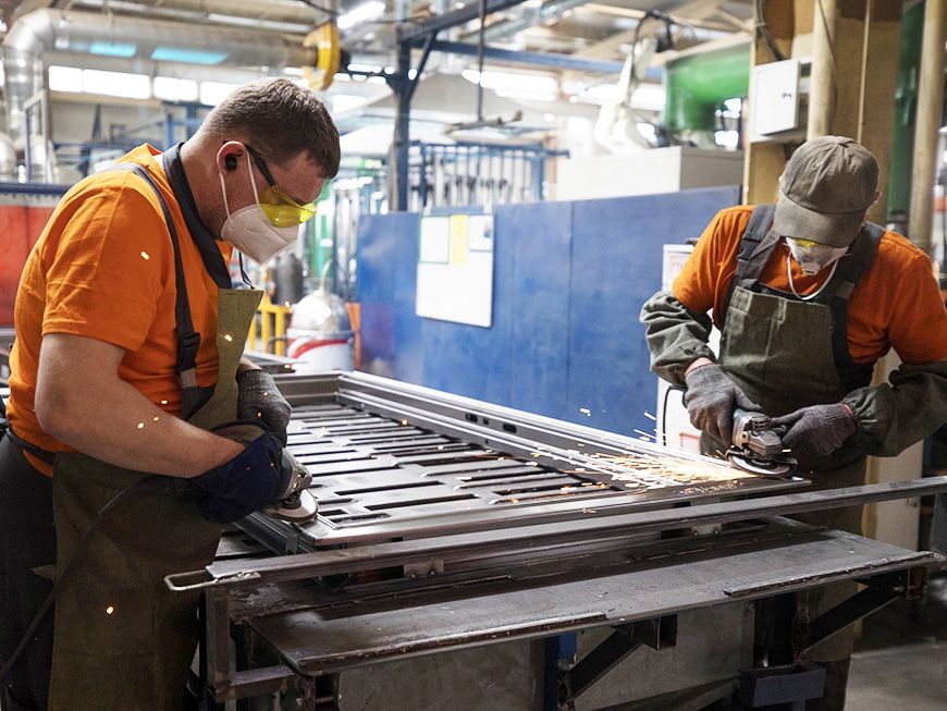 У кого 100 тысяч, у кого 40: в мэрии рассказали, где в Казани самые высокие зарплаты