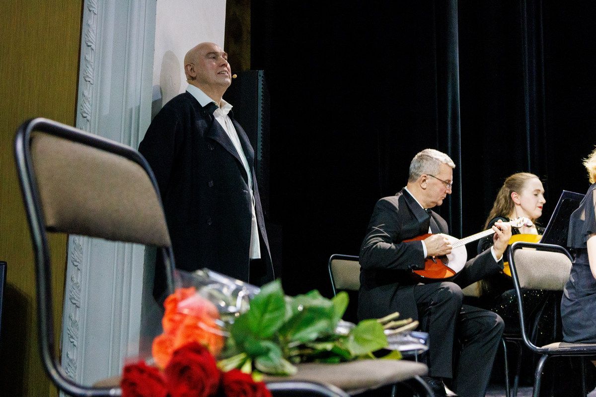 «Умирать не страшно»: Виктор Сухоруков дал единственный спектакль в Казани