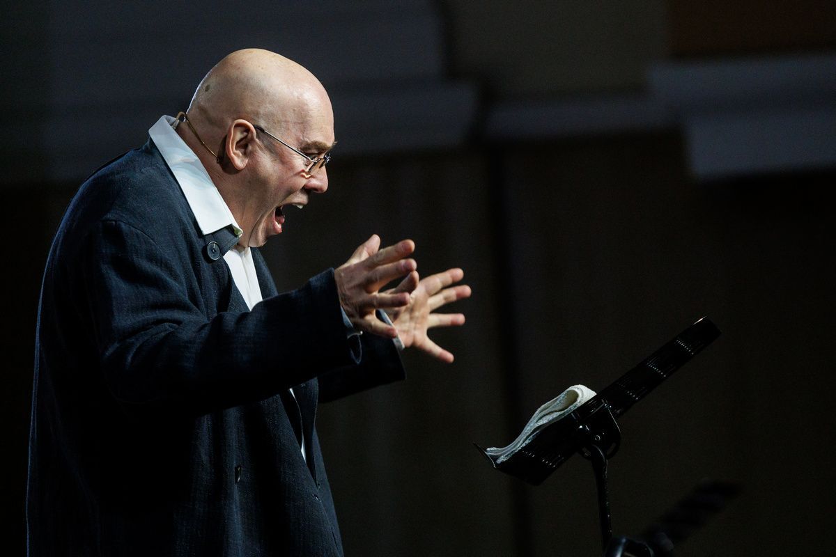 «Умирать не страшно»: Виктор Сухоруков дал единственный спектакль в Казани