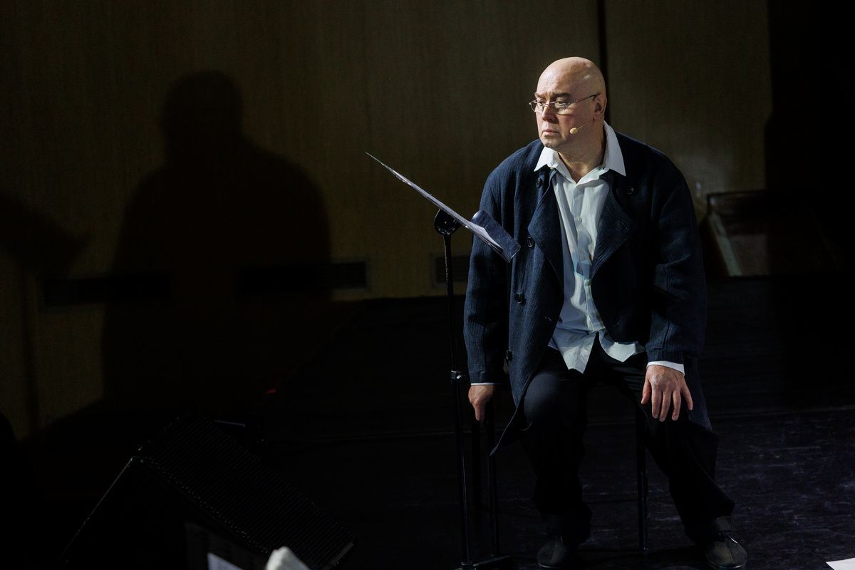 «Умирать не страшно»: Виктор Сухоруков дал единственный спектакль в Казани