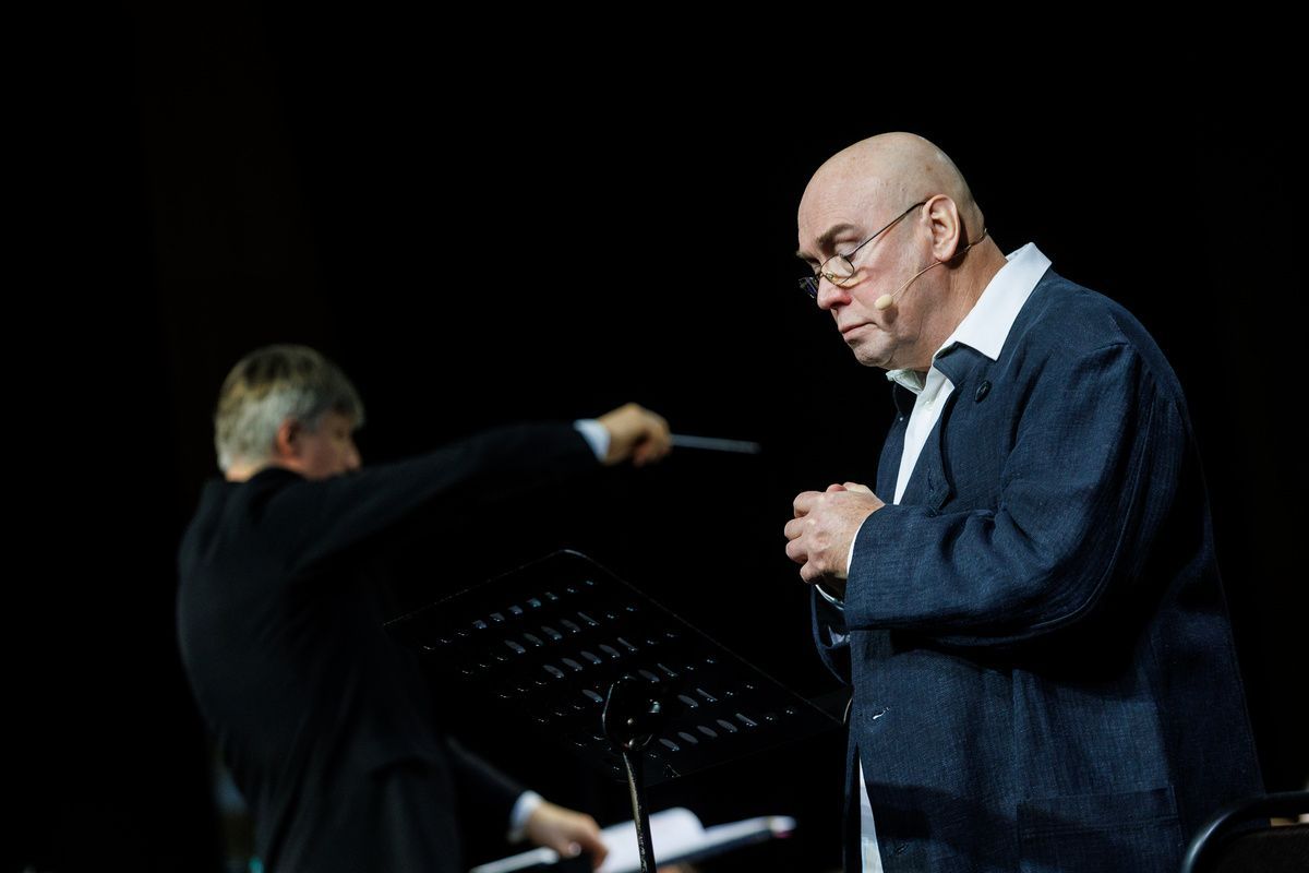 «Умирать не страшно»: Виктор Сухоруков дал единственный спектакль в Казани