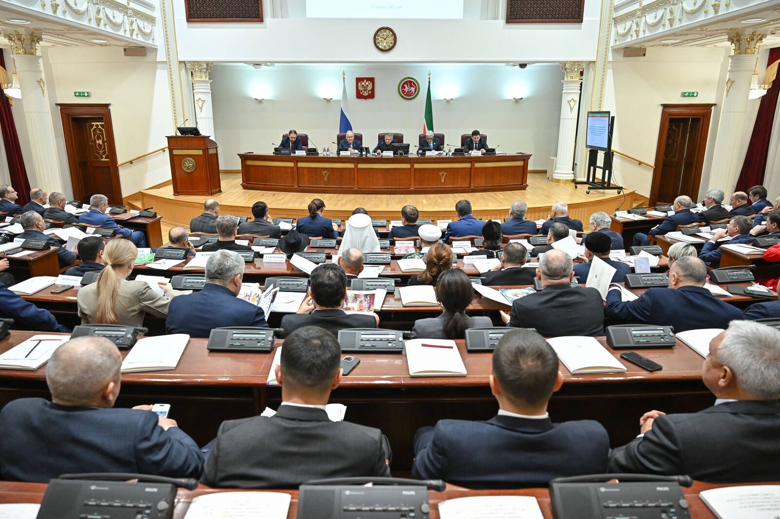 Минниханов: сохранение межнационального мира – залог успешного развития республики