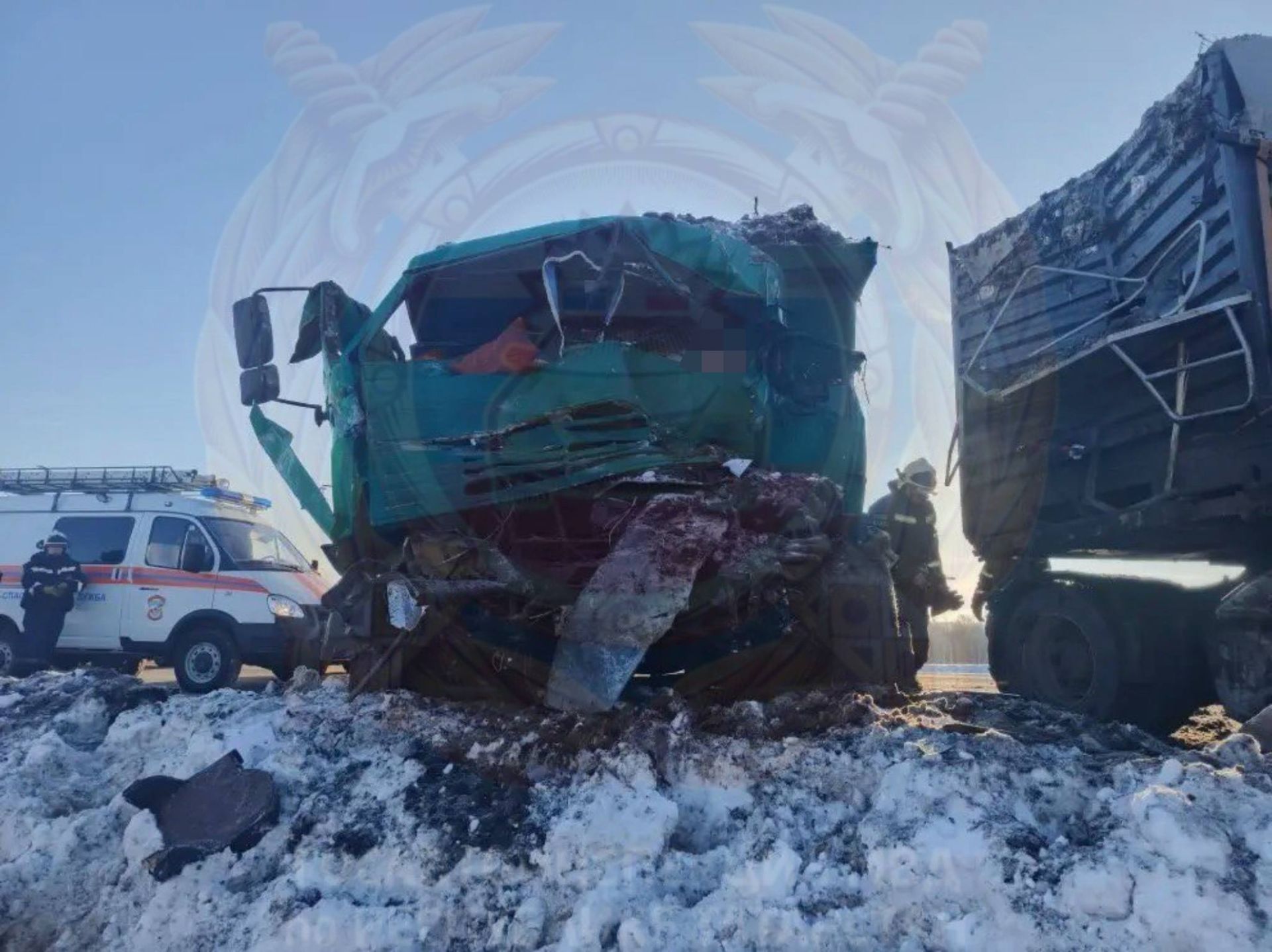 Два КАМАЗа столкнулись на трассе в Альметьевском районе – погиб человек