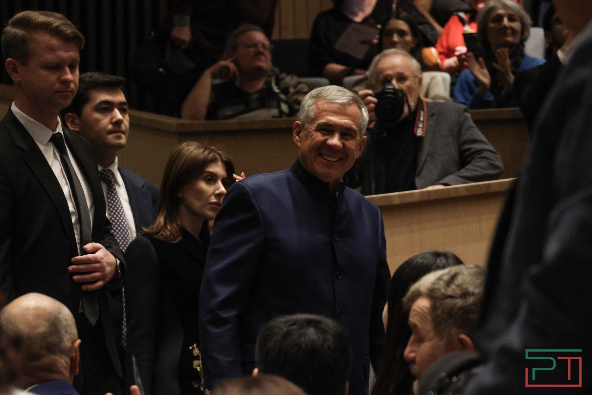 Раис РТ посетил концерт в театре Камала вместе с главой Администрации Президента Узбекистана