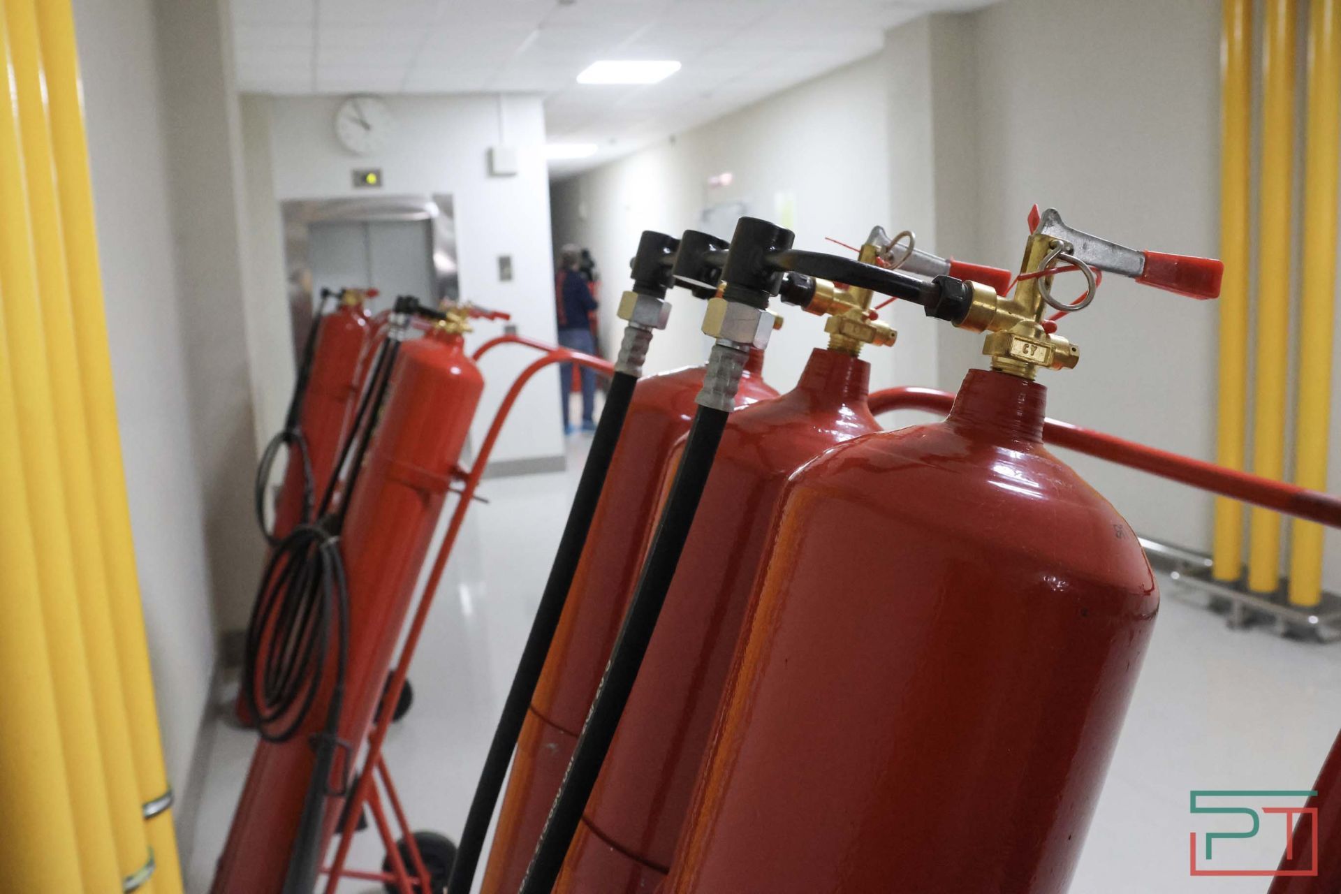 Журналистам показали работу Госархива РТ